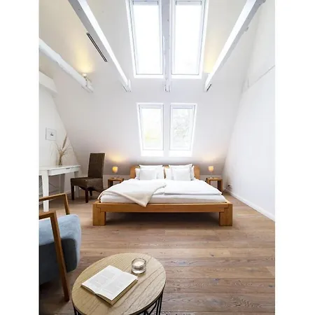 Johannisnest Comfortable Poppenbull