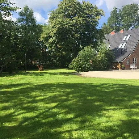 Johannisnest Comfortable * Poppenbull